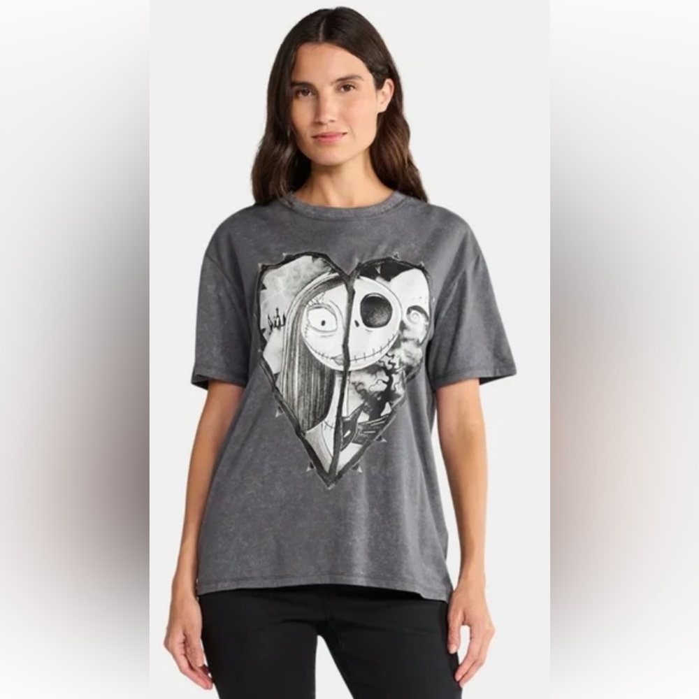 The Nightmare Before Christmas Womens small 4-6 T-Shirt